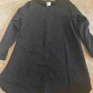 Im selling a cute sweatshirt dress!
